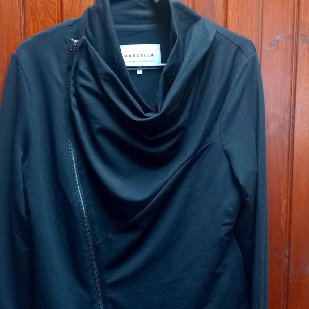 Unhoodie - Picture 1 of 6